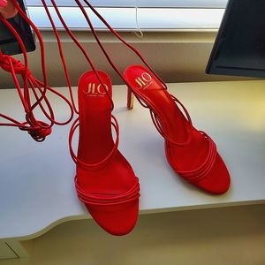 JLo juicy red, lace up 👠